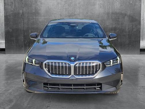2026 BMW 530 i