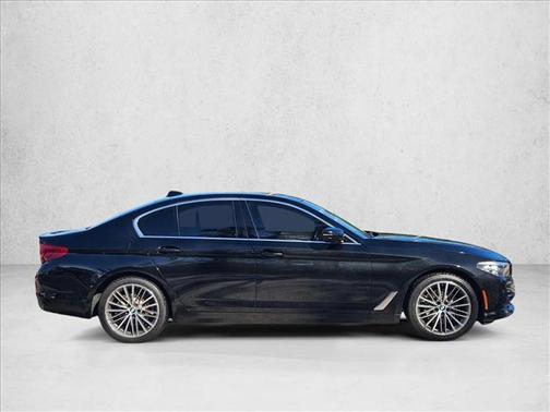 2019 BMW 530 530i