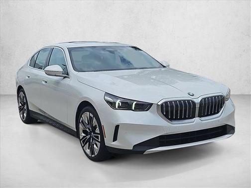 White 2024 BMW 530 530i