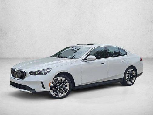 White 2024 BMW 530 530i
