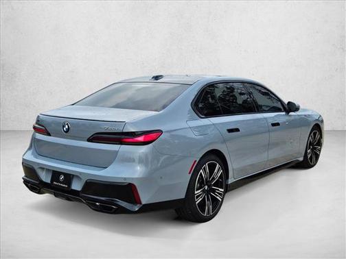 2025 BMW 760 xDrive