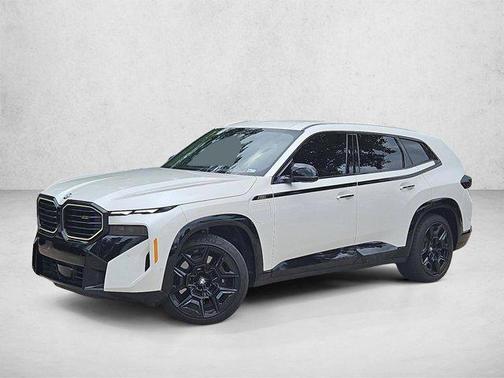 Mineral White Metallic 2025 BMW XM Sports Activity Vehicle