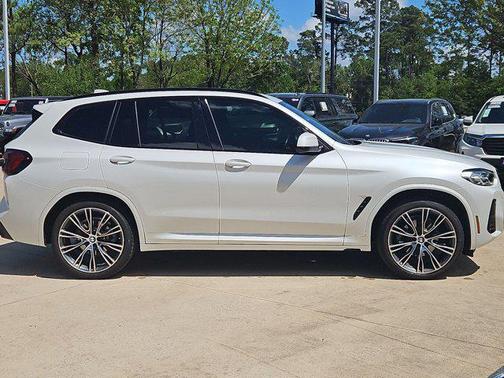 Mineral White Metallic 2023 BMW X3 sDrive30i