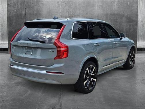 2024 Volvo XC90 B6 Ultimate Bright Theme 7-Seater