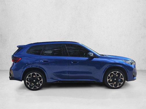 Portimao Blue Metallic 2024 BMW X1 M35i