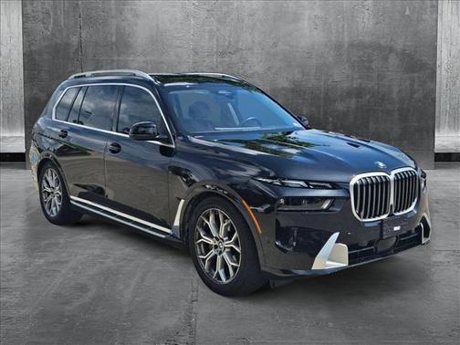 2025 BMW X7 xDrive40i