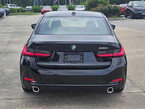 2025 BMW 330 330i Sedan