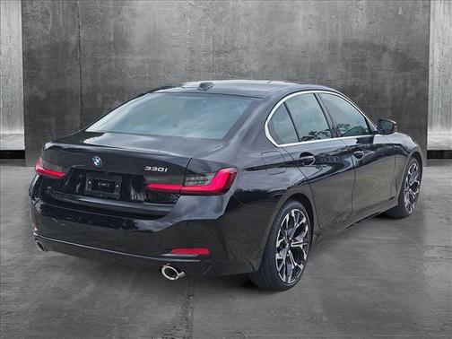 2025 BMW 330 i