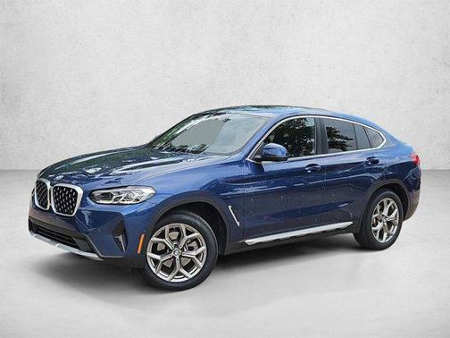 Black 2025 BMW X4 xDrive30i