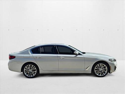 2023 BMW 530 i