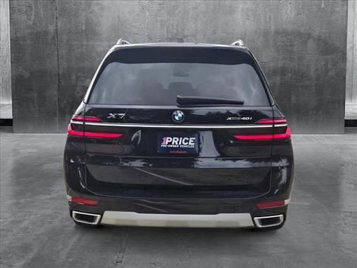 2025 BMW X7 xDrive40i