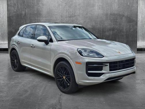 2024 Porsche Cayenne AWD