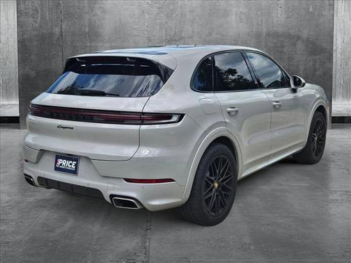 2024 Porsche Cayenne AWD