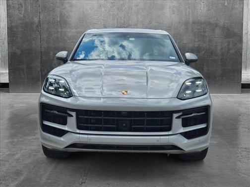 2024 Porsche Cayenne AWD