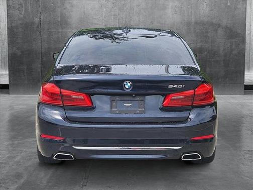 2017 BMW 540 540i