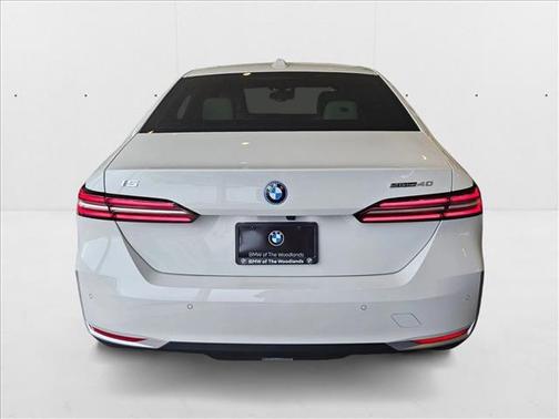 2025 BMW i5 eDrive40