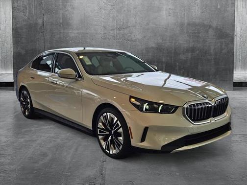 2025 BMW i5 eDrive40