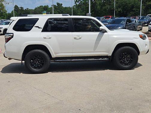Super White 2017 Toyota 4Runner TRD Off Road Premium