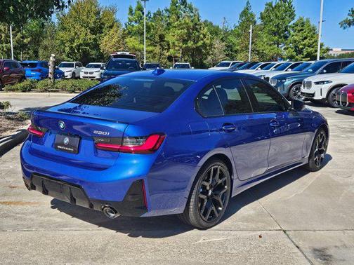 Portimao Blue Metallic 2026 BMW 330 NA