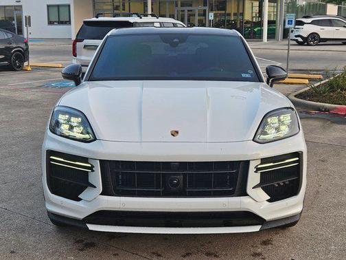 2025 Porsche Cayenne Turbo GT