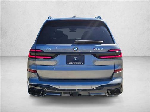 2026 BMW X7 M60i