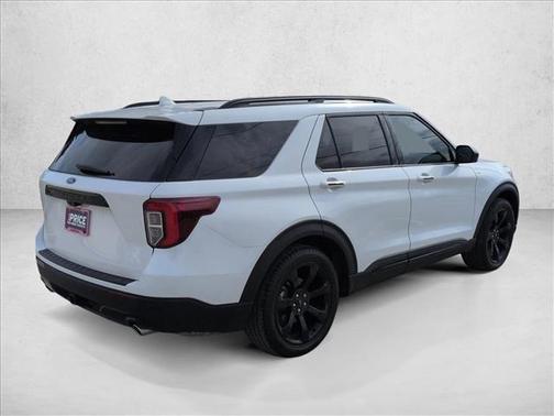 2024 Ford Explorer ST-Line