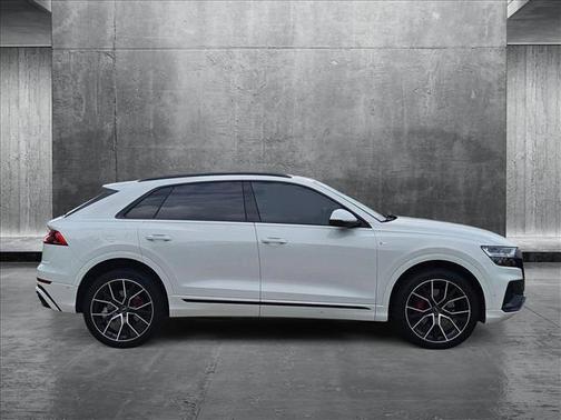 2021 Audi Q8 55 Premium Plus