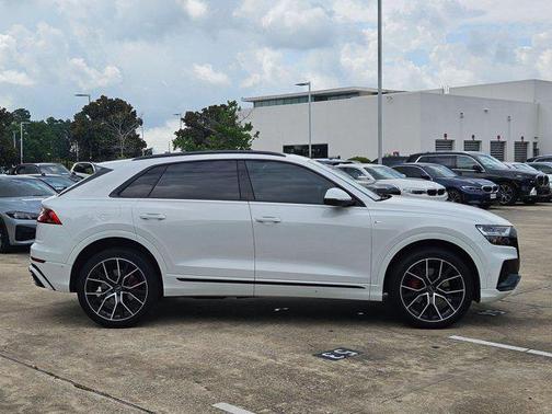 2021 Audi Q8 55 Premium Plus