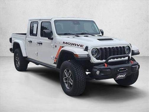 Bright White Clearcoat 2024 Jeep Gladiator Mojave X