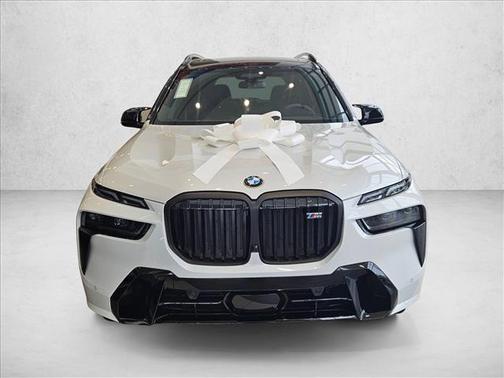 2026 BMW X7 M60i