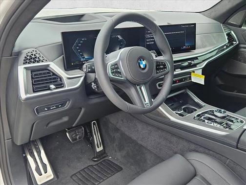 2026 BMW X7 M60i