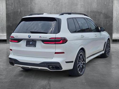 2026 BMW X7 M60i