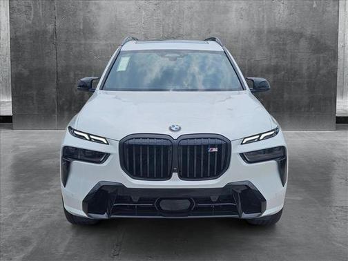 2026 BMW X7 M60i