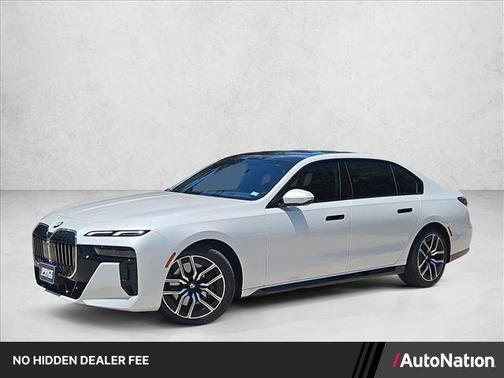 Mineral White Metallic 2023 BMW 760 i xDrive