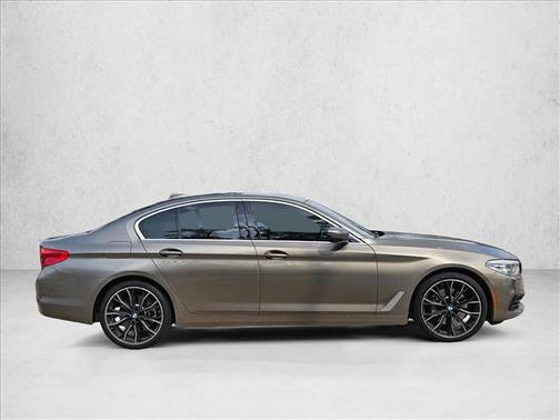 2019 BMW 540 540i