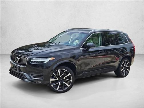 2021 Volvo XC90 T6 Momentum