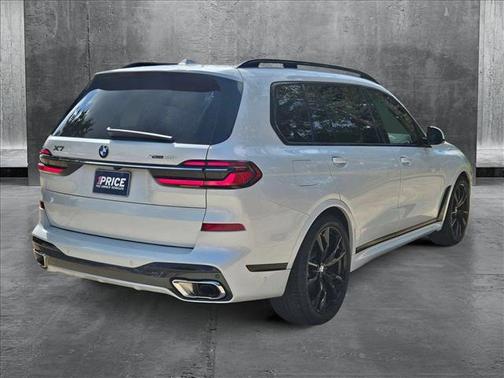 2024 BMW X7 xDrive40i