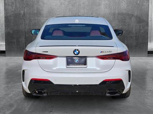 2026 BMW M440 i xDrive