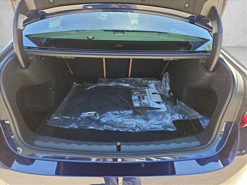 Tanzanite Blue II Metallic 2026 BMW 330 NA