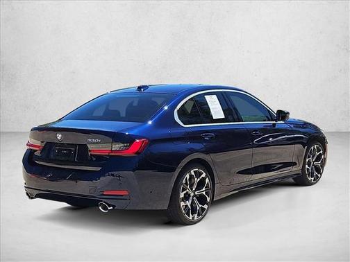 Tanzanite Blue II Metallic 2026 BMW 330 NA