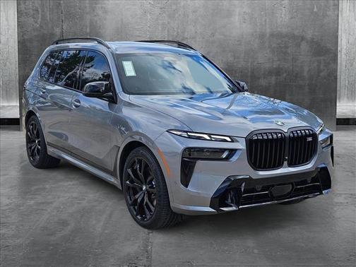 2025 BMW X7 M60i