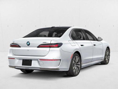 Mineral White Metallic 2026 BMW i7 xDrive60