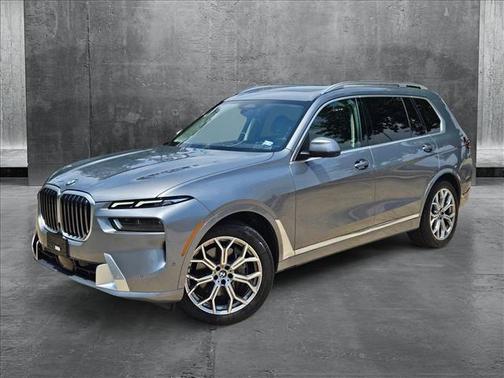 2025 BMW X7 xDrive40i