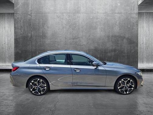 2025 BMW 330 i
