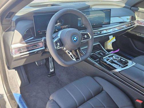 Oxide Grey Metallic 2026 BMW i7 eDrive50