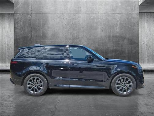 2024 Land Rover Range Rover Sport SE