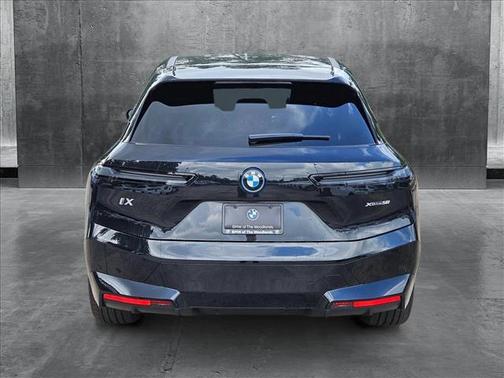 2025 BMW iX xDrive50