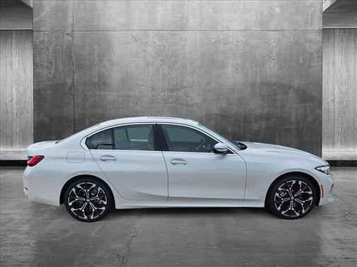 2025 BMW 330 i