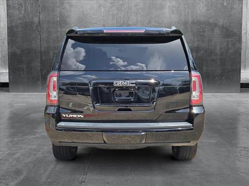 2018 GMC Yukon SLT