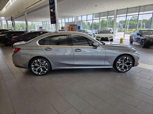 2025 BMW 330 330i Sedan